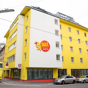 A&T Hotel & Hostel